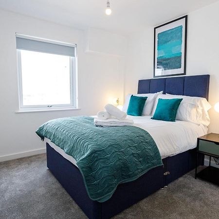 Contemporary 2 Bedroom Duplex In Salford 曼彻斯特 外观 照片