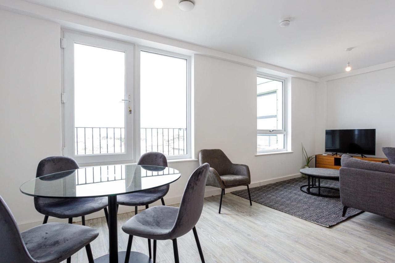 Contemporary 2 Bedroom Duplex In Salford 曼彻斯特 外观 照片