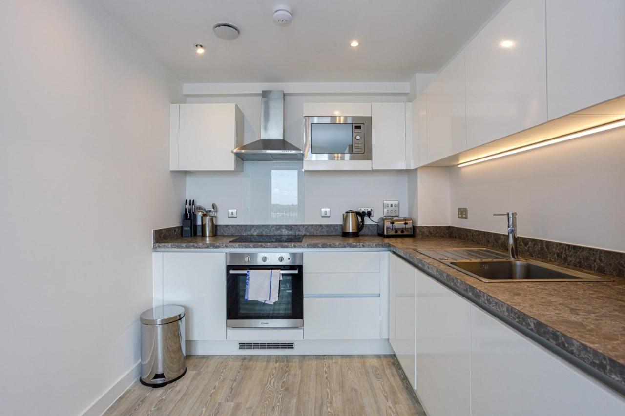 Contemporary 2 Bedroom Duplex In Salford 曼彻斯特 外观 照片
